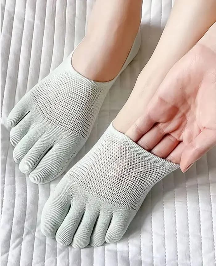 Chaussettes pour femmes printemps été couleur unie maille cinq doigts
