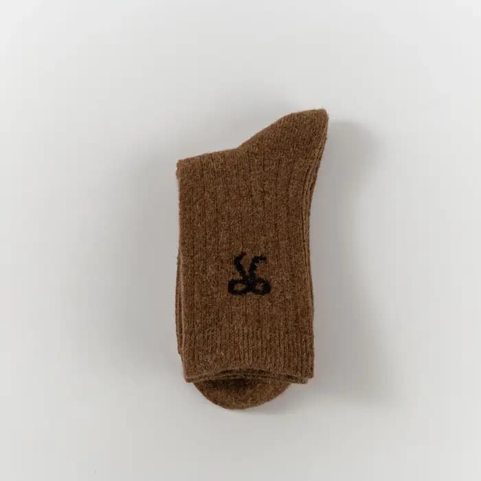 Chaussettes d'automne et d'hiver pour femmes, chaussettes chaudes en laine avec nœud, chaussettes douces à haute élasticité, chaussettes mi-tube en cachemire, chaussettes de couleur unie, chaussettes