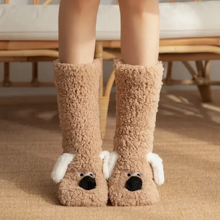 Chaussette de couchage femmes dessin animé 3D chien hiver chaud thermique en peluche antidérapant maison doux femme sol