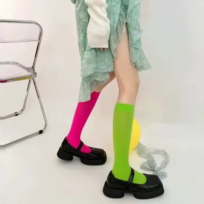 Chaussettes hautes pour femmes Kave