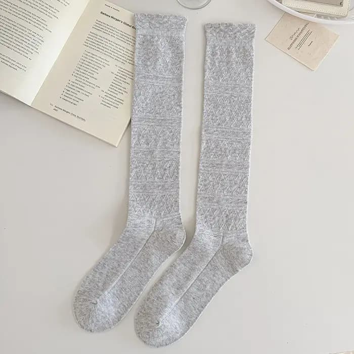 Chaussettes hautes pour femmes, couleur unie, nouvelle collection printemps-automne, style coréen, avec dentelle, chaussettes longues pour femmes