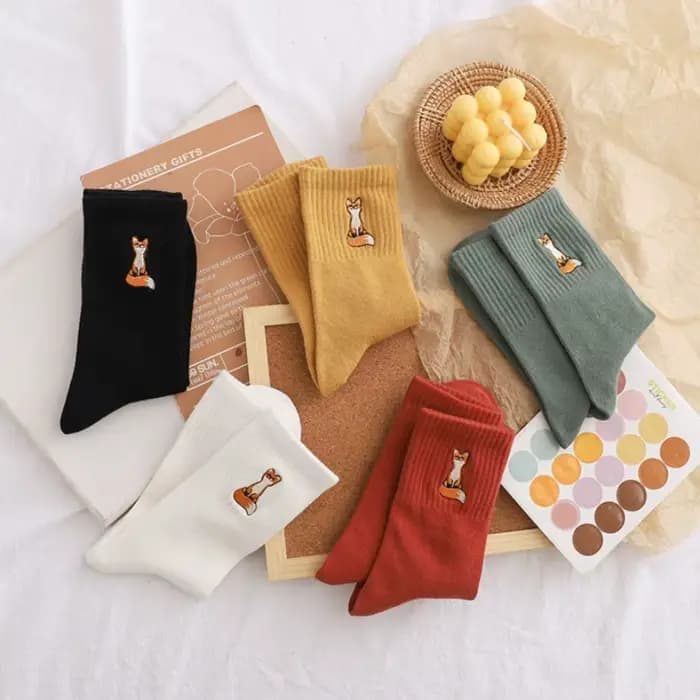 Nouveau mignon broderie renard dessin animé animaux chaussettes drôle