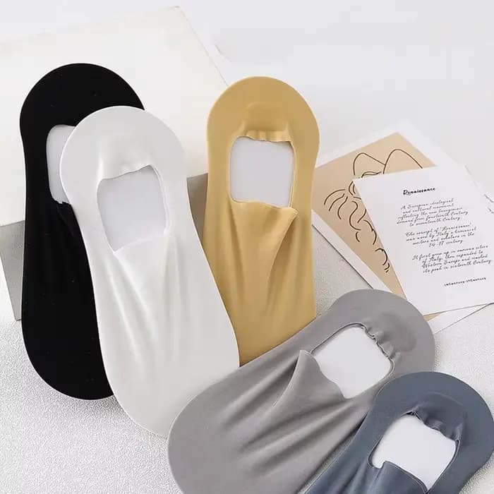 Chaussettes bateau en soie glacée