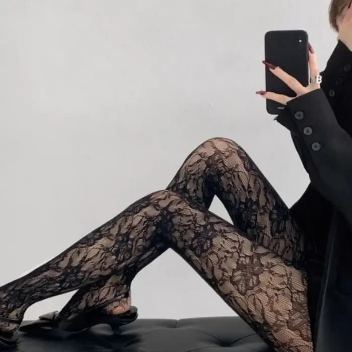 Chaussettes blanches femmes Sexy bas résille Femme été mince fleur maille collants élastique minceur taille haute évider